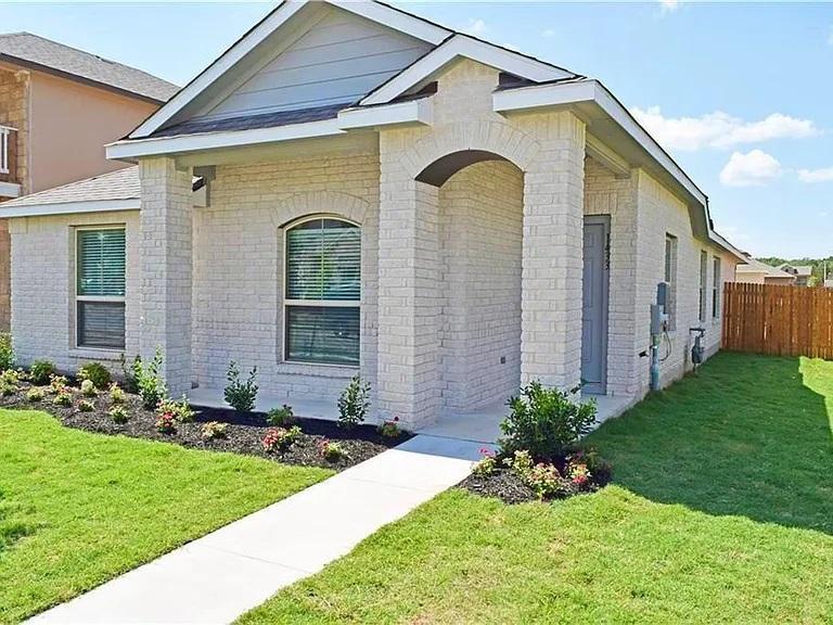 Beautiful New Home for Rent in Leander, TX - Pranav