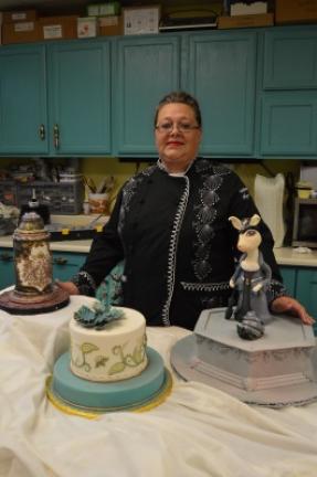 Sugar artist Candy Repsher Knappenberger will compete on the Food Network's "Cake War: Christmas." The series kicks off at 9 p.m. Nov. 9. KAREN CIMMS/TIMES NEWS Copyright - &#169; 2015, Television Food Network, G.P. All Rights Reserved