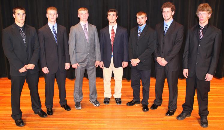 Tamaqua Blue Raider Football Seniors and Awards