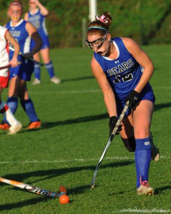 DON HERB/Special to THE TIMES NEWS Pleasant Valley's katie Forte takes control of the ball against Parkland.