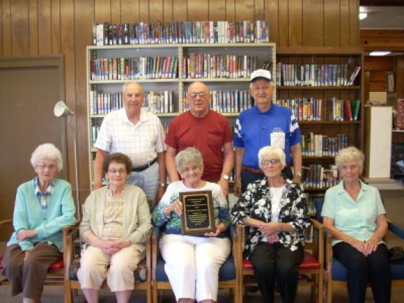 The Tamaqua High School Class of 1949 presented a plaque and a monetary donation to the Tamaqua Public Library on Wednesday. The donations were made in memory of deceased class members and in support of the library's many services to the community…