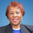 <span class="user-name "><span class="user-name__text">Yolaine Nozile</span></span>