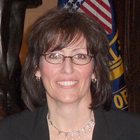 <span class="user-name "><span class="user-name__text">Bea Leyden</span></span>