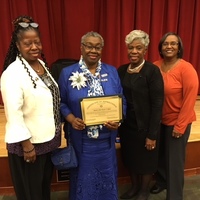 Recipient Eunice Miller
with fellow Army Nurse Veterans and CNBN of CSRA members