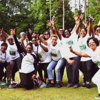 NNAG Members Cheering