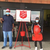 Family members help CNBN of CSRA "Ring the Bell"!
