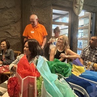 Organizing gift bags