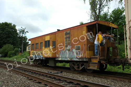 Bay window caboose