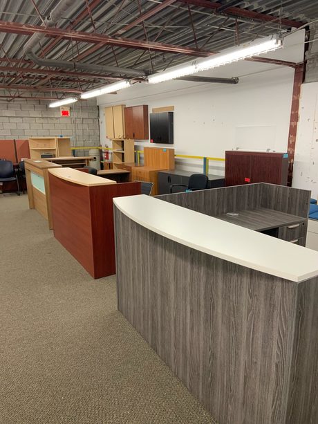 Photo of Reception desks-Used furniture, vue 3, available at Oburo in Montreal