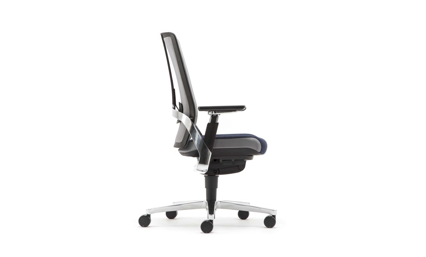 I-Work executive and multi-tasking chair by Senator - Oburo