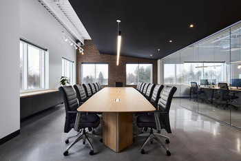 Photo of Take Off Conference Table by Artopex, vue 3, available at Oburo in Montreal