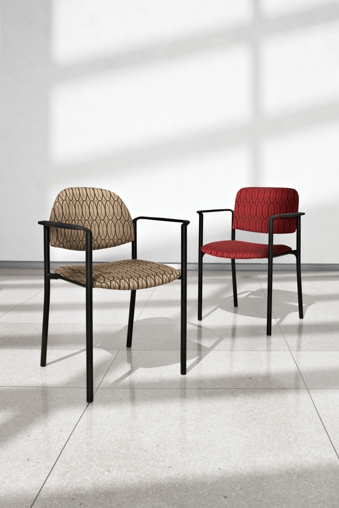 Photo of Comet Visitors Chair by Global, vue 3, available at Oburo in Montreal