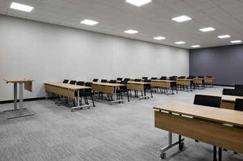 Photo of genius-training-tables-by-artopex gallery image 3. Gallery 18. Details at Oburo, your expert in office, medical clinic and classroom furniture in Montreal.