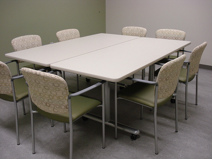 Tubular - X Base Table - Oburo