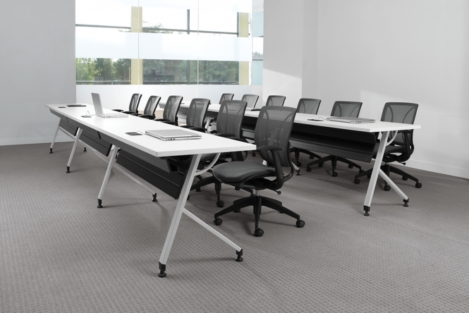 Photo de Tables Junction MC par Global, vue 5, disponible chez Oburo à Montréal