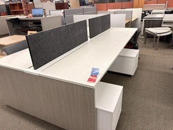 Photo of Collaborative desk for 4, vue 1, available at Oburo in Montreal