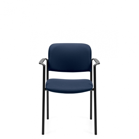 Photo de minto-fauteuil-empilable-a-dossier-bas-avec-accoudoirs image de galerie 9. Gallery 1. Tous les détails chez Oburo, expert en mobilier de bureau pour la clinique ou la salle de classe à Montréal.