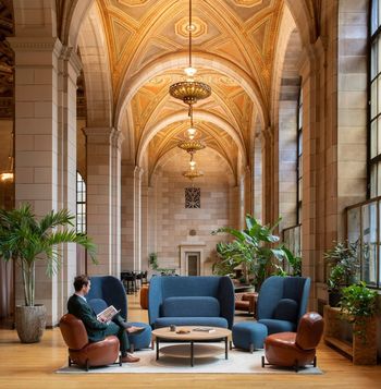 Photo de opal-fauteuil-lounge image de galerie 8. Opal - Fauteuil Lounge Image 1. Tous les détails chez Oburo, expert en mobilier de bureau pour la clinique ou la salle de classe à Montréal.