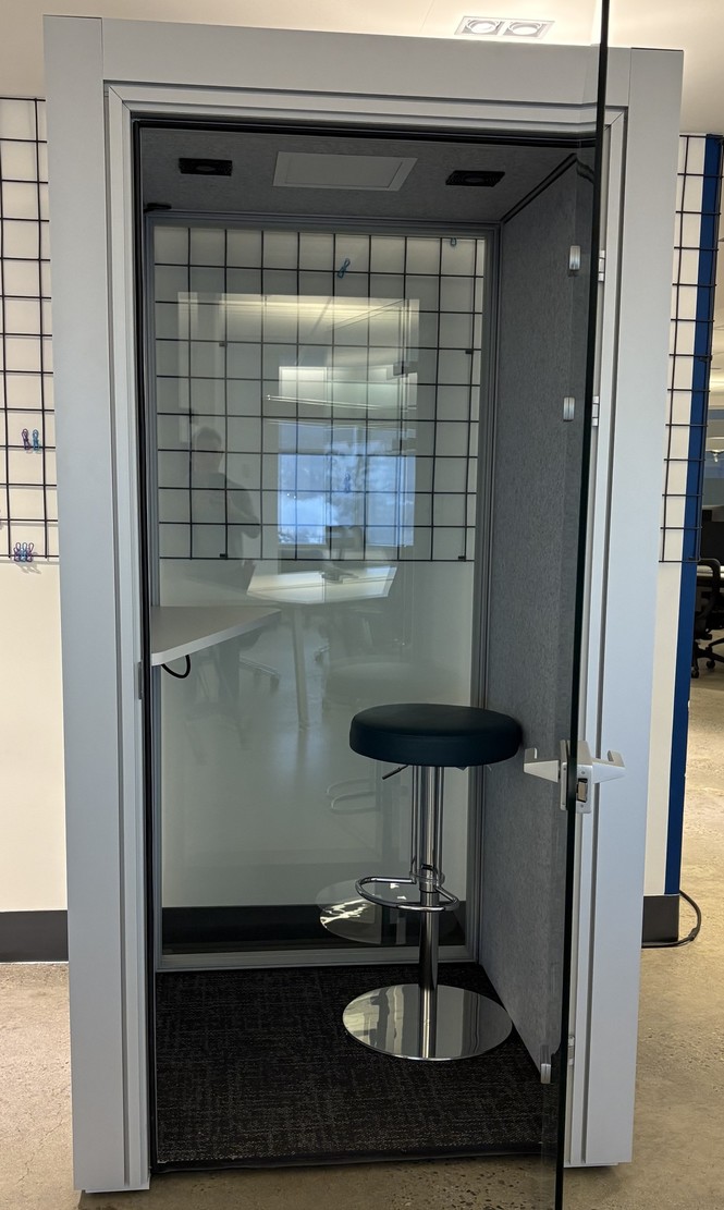 Photo de Mute Box de Artopex, vue 1, disponible chez Oburo à Montréal