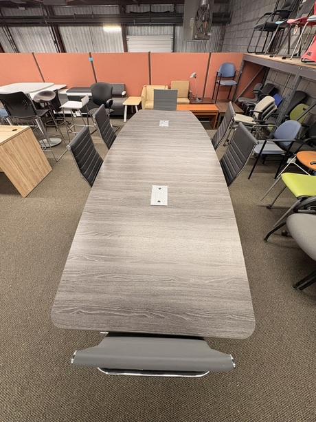 Photo de Tale de conférence de MBHP, vue 1, disponible chez Oburo à Montréal