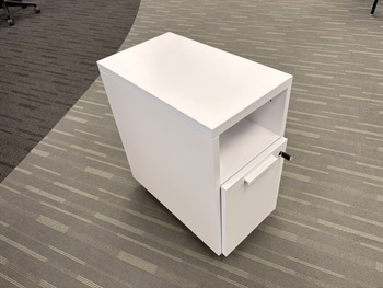 Photo de Caisson de rangement mobile blanc, vue 1, disponible chez Oburo à Montréal
