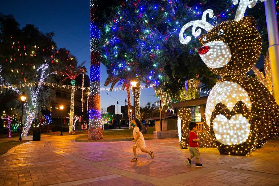 Christmas In Phoenix 2022 Phoenix Area's Glendale Glitters Festival Replaced With Scaled-Down 'Murphy  Park Lights'