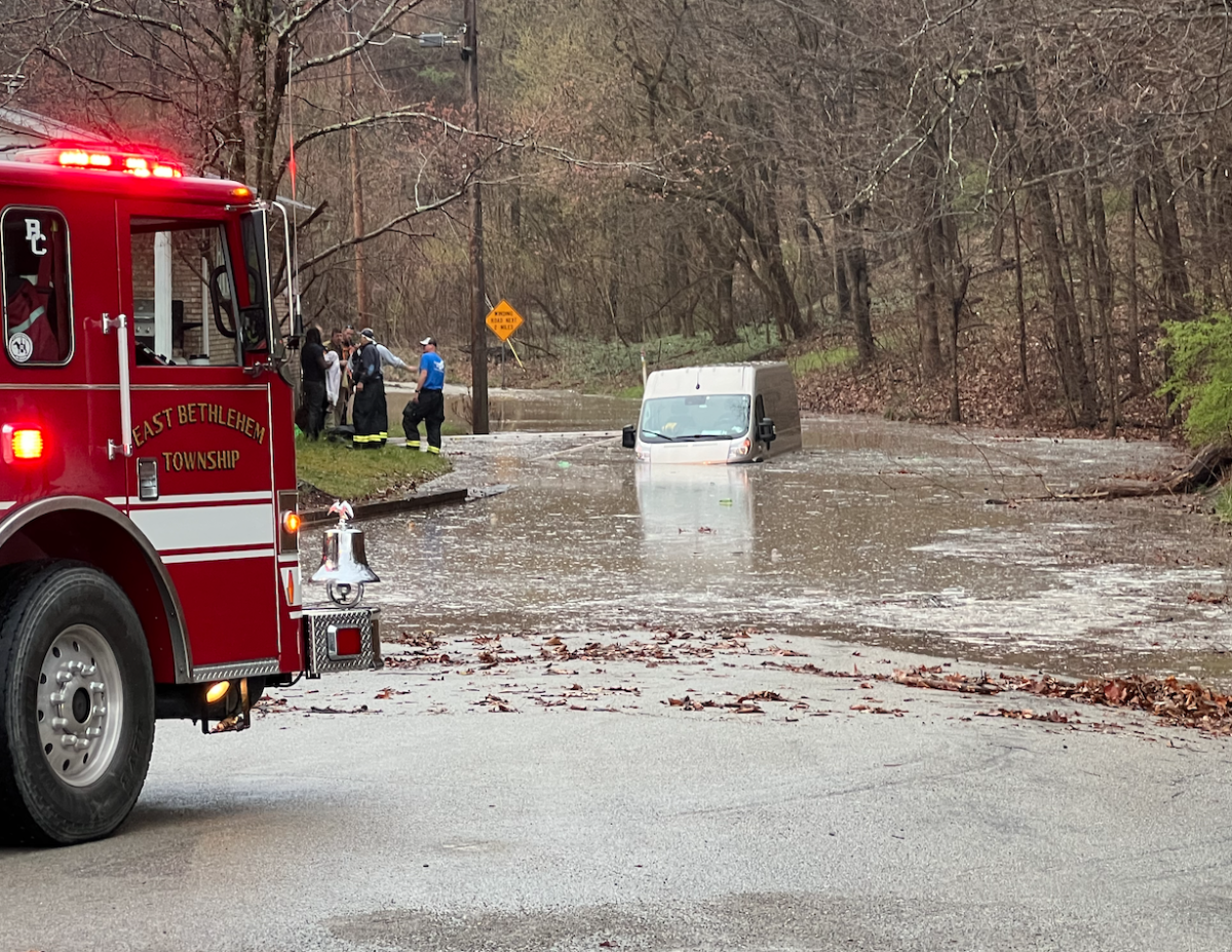 Flood watches remain in effect in Washington, Greene - Vimarsana News