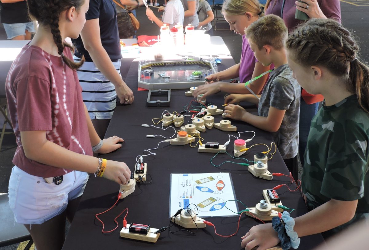 Washington STEAMworks develops opportunities for children, adults - Vimarsana News