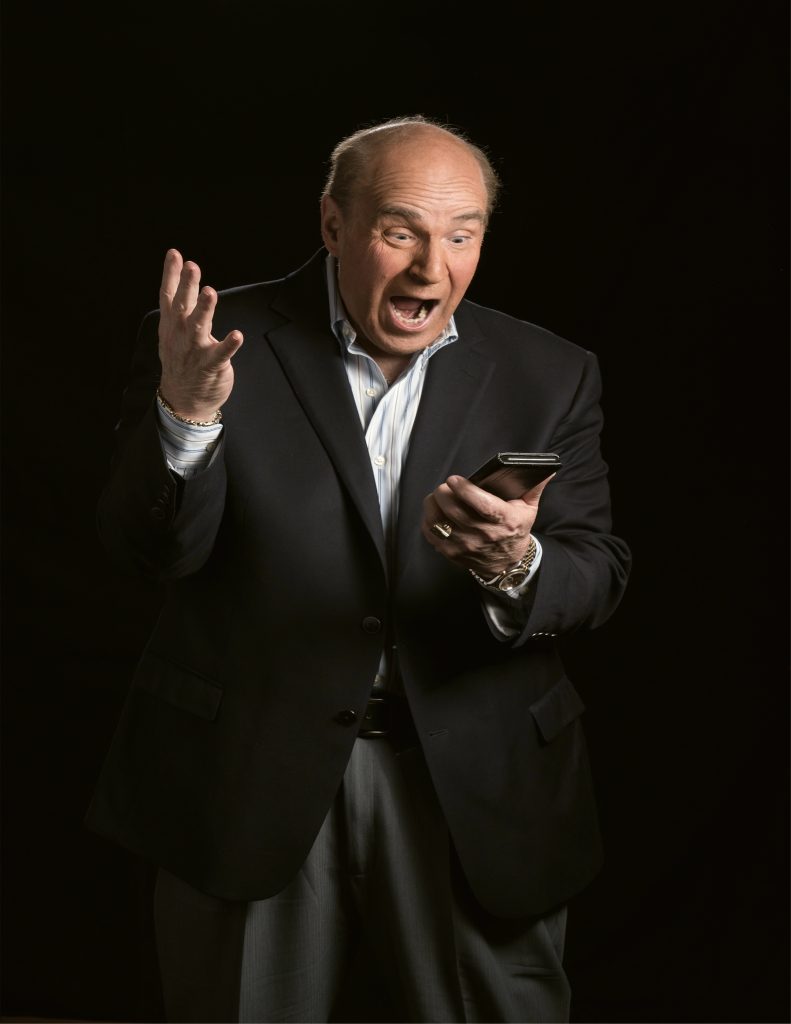 Comedian Steve Solomon tickles funny bones with 'My Mother's Italian, My Father's Jewish & I'm in Therapy' - Vimarsana News