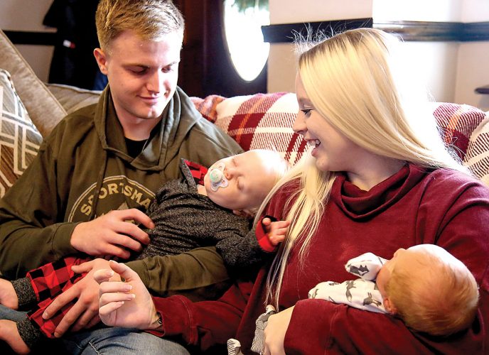APD rescue of stranded motorist hailed as 'Christmas miracle' | News, Sports, Jobs - Vimarsana News