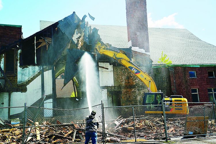 Razing the roof | News, Sports, Jobs - Altoona Mirror - Vimarsana News