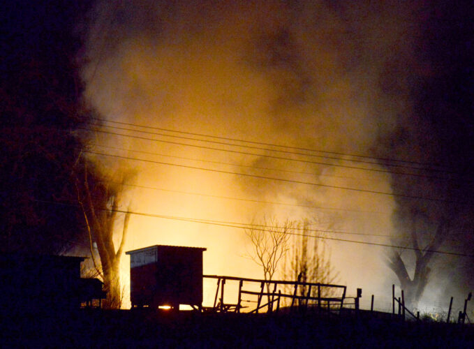 Fire destroys garages, singes homes | News, Sports, Jobs - Vimarsana News