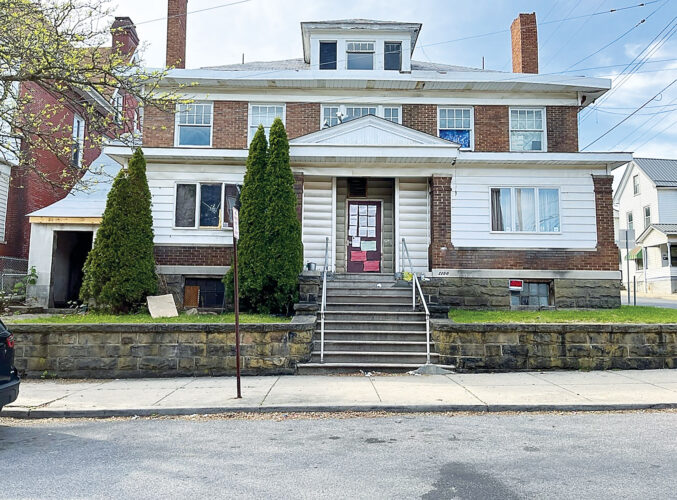 City shuts down red-tagged house | News, Sports, Jobs - Vimarsana News