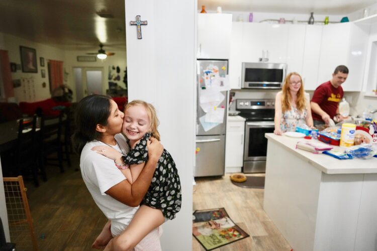 More fosters needed for kids coming to US alone | News, Sports, Jobs - Vimarsana News