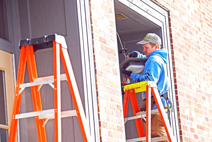 Light work | News, Sports, Jobs - Altoona Mirror - Vimarsana News