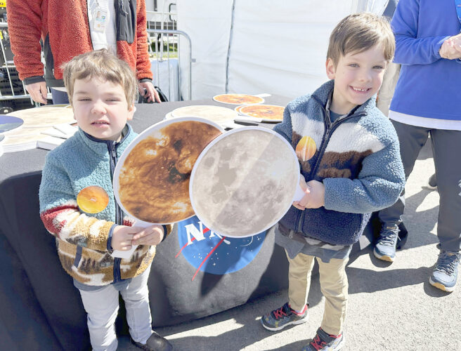 Eclipse spectators stake out their spots | News, Sports, Jobs - Vimarsana News