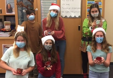 School's Interact Club spreads holiday cheer | News, Sports, Jobs - SANIBEL-CAPTIVA - Island Reporter, Islander and Current - Vimarsana News