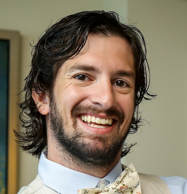 Valentine joins SCCF, shell museum | News, Sports, Jobs - SANIBEL-CAPTIVA - Island Reporter, Islander and Current - Vimarsana News