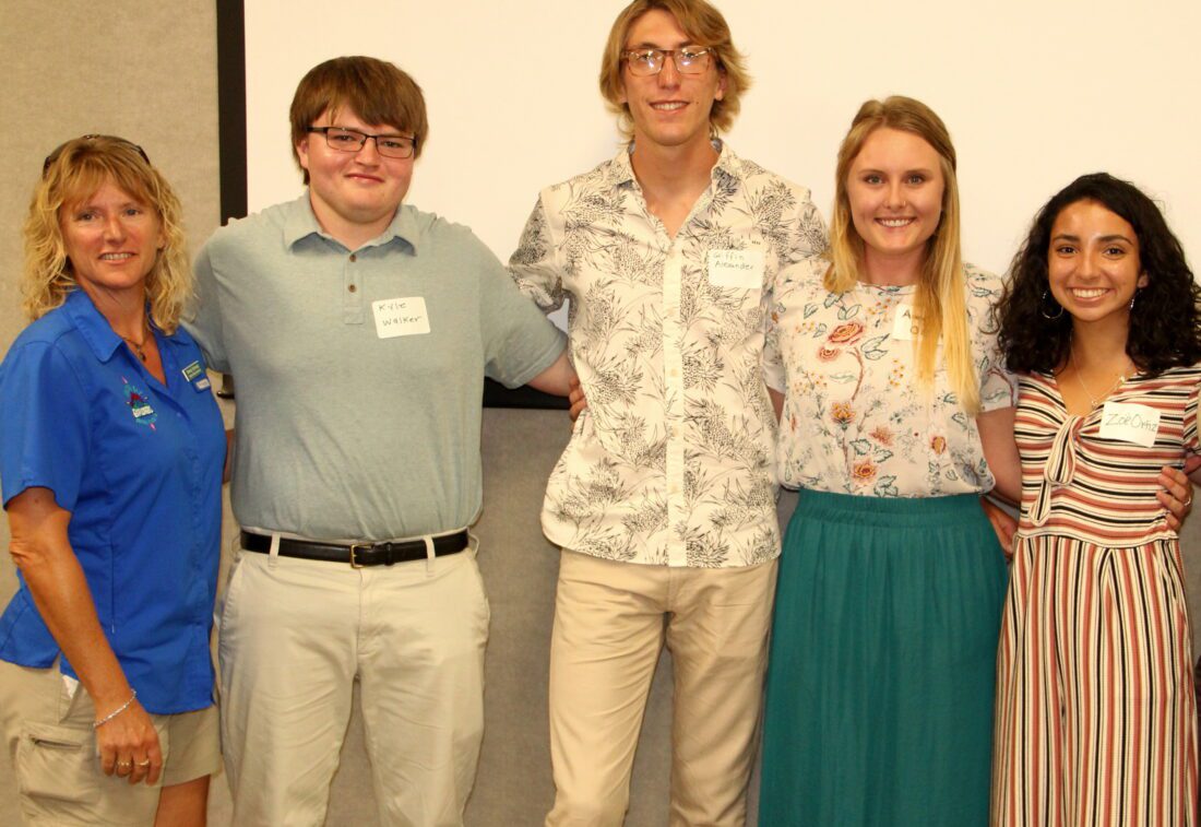 DDWS accepting scholarship applications | News, Sports, Jobs - SANIBEL-CAPTIVA - Island Reporter, Islander and Current - Vimarsana News