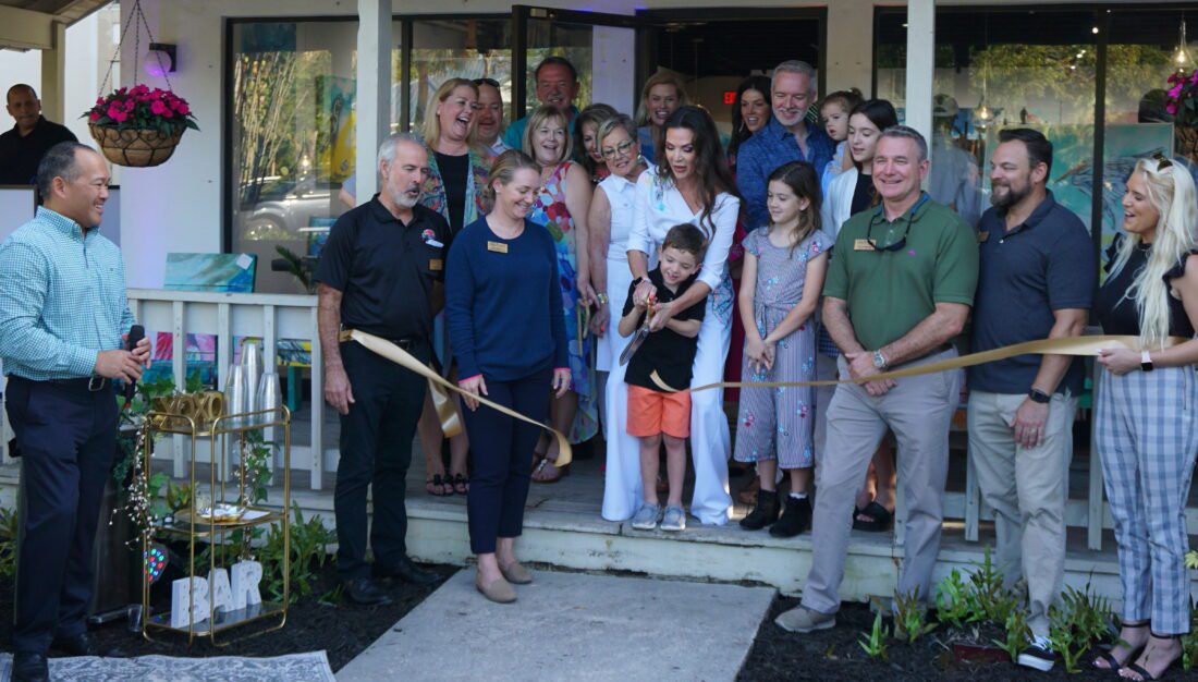 Chamber welcomes Rachel Pierce Art Gallery with ribbon-cutting | News, Sports, Jobs - SANIBEL-CAPTIVA - Vimarsana News