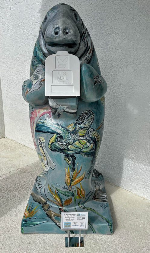 CHR Manatee Madness statues on display island-wide | News, Sports, Jobs - SANIBEL-CAPTIVA - Island Reporter, Islander and Current - Vimarsana News