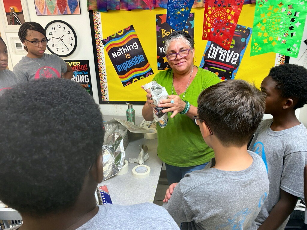 Refuge reaches more than 1,200 students over summer | News, Sports, Jobs - SANIBEL-CAPTIVA - Island Reporter, Islander and Current - Vimarsana News