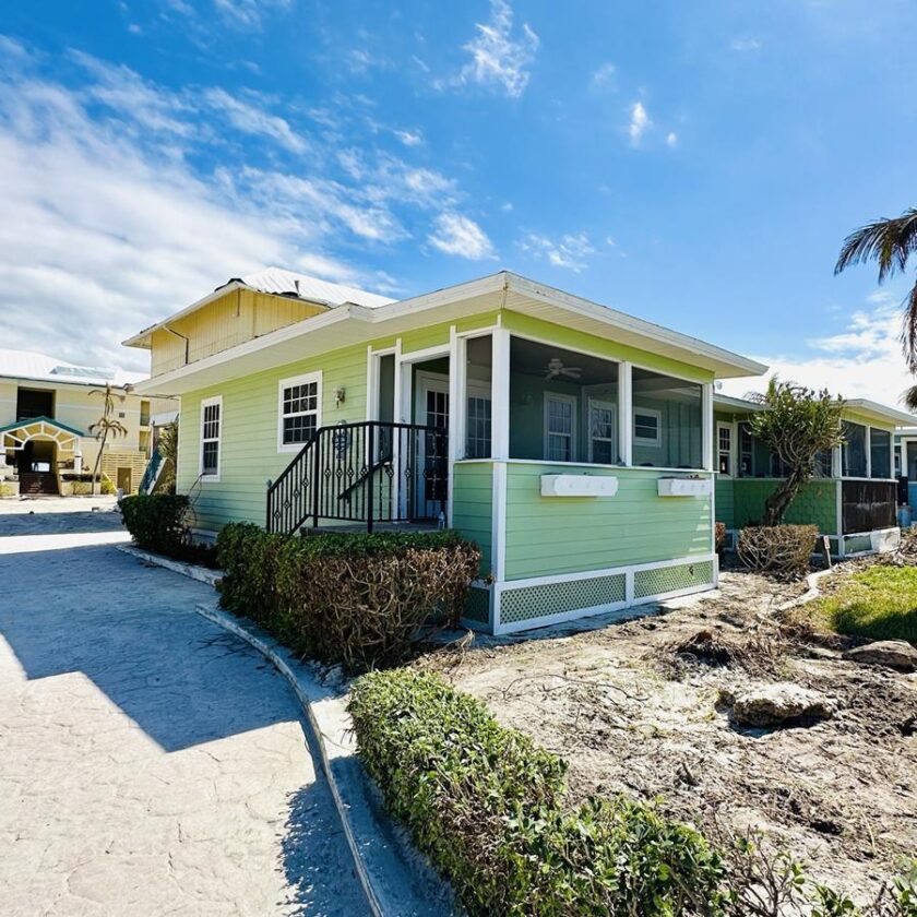 'Tween Waters reopens to those allowed access | News, Sports, Jobs - SANIBEL-CAPTIVA - Island Reporter, Islander and Current - Vimarsana News