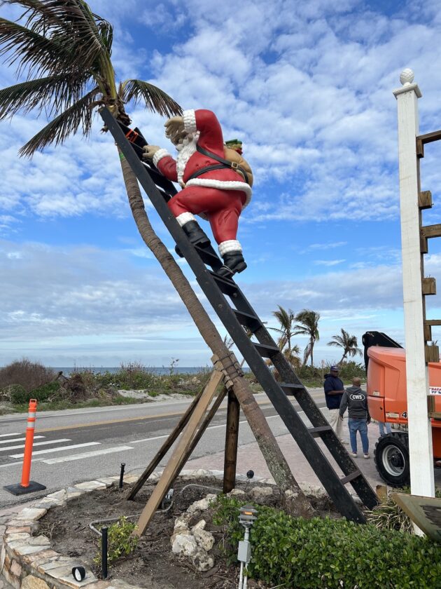 'Tween Waters to continue tradition of tree lighting event | News, Sports, Jobs - SANIBEL-CAPTIVA - Vimarsana News
