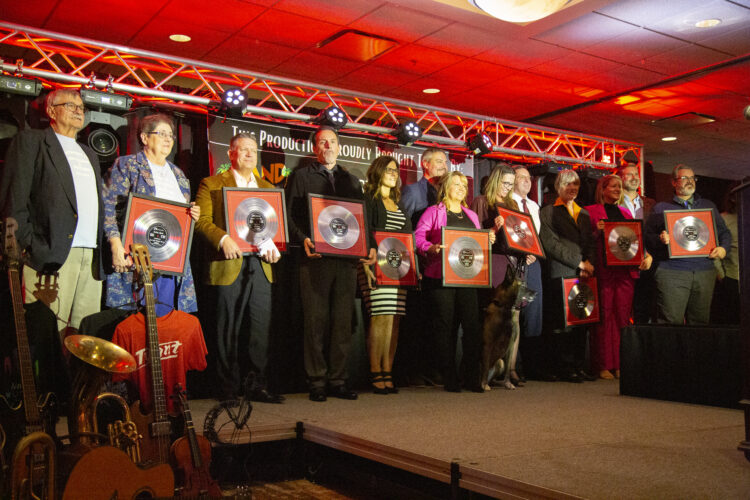 Chamber honors community leaders at annual dinner | News, Sports, Jobs - Vimarsana News