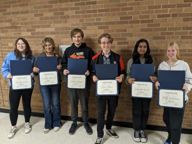 Eight Escanaba students get national awards | News, Sports, Jobs - Vimarsana News