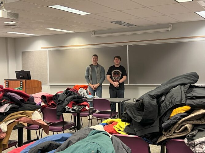 Bay student drive provides coats for the needy | News, Sports, Jobs - Vimarsana News