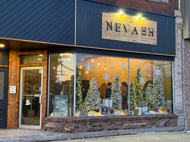 Contest seeks best decorated downtown Esky business