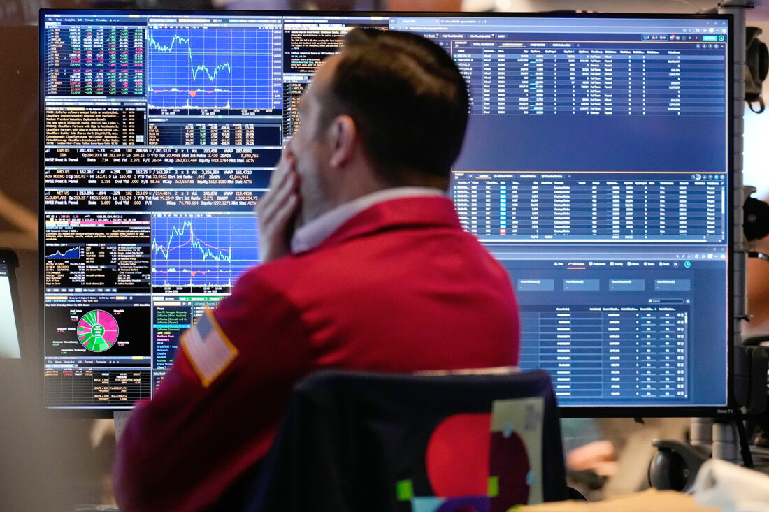 Wall Street has worst day since April after threats of more China tariffs