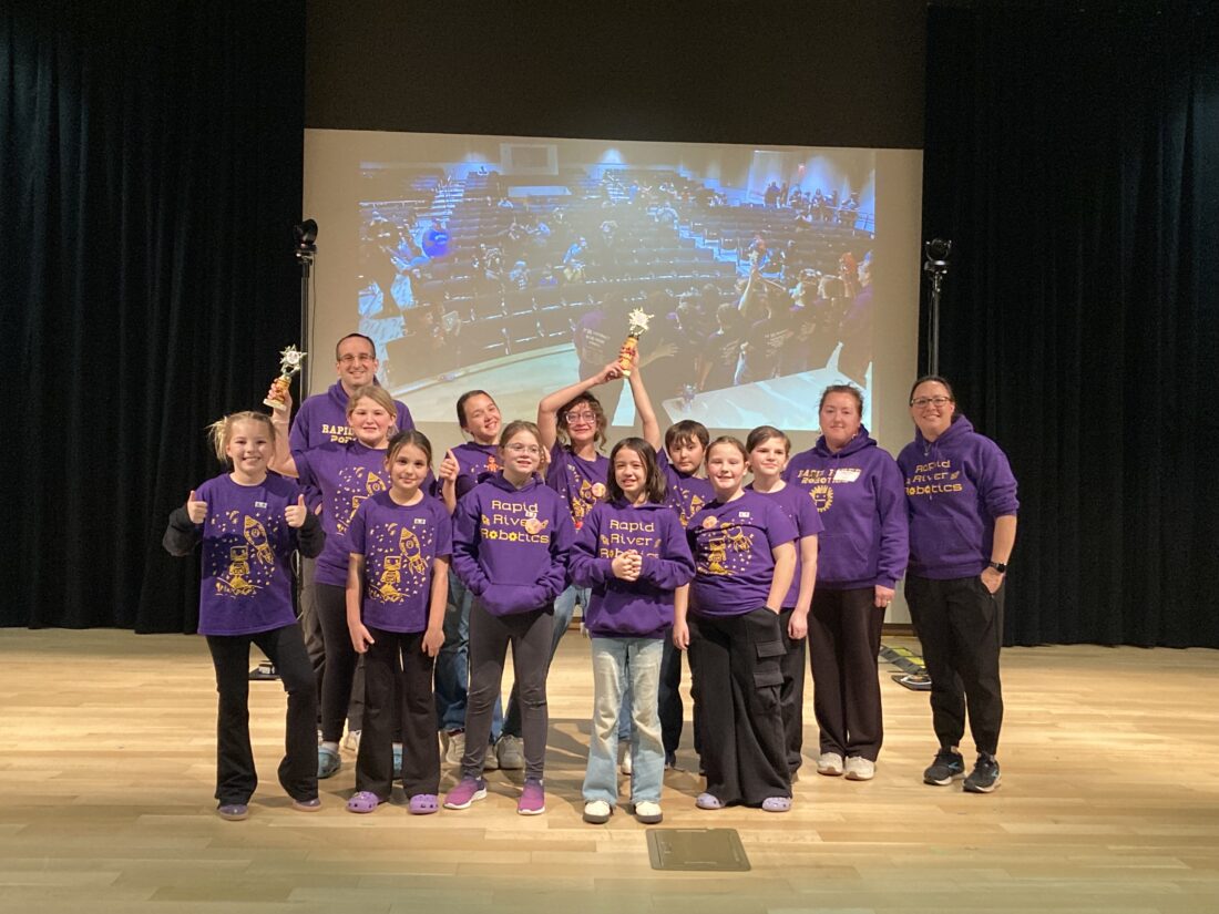 Elementary robotics students travel for state competition